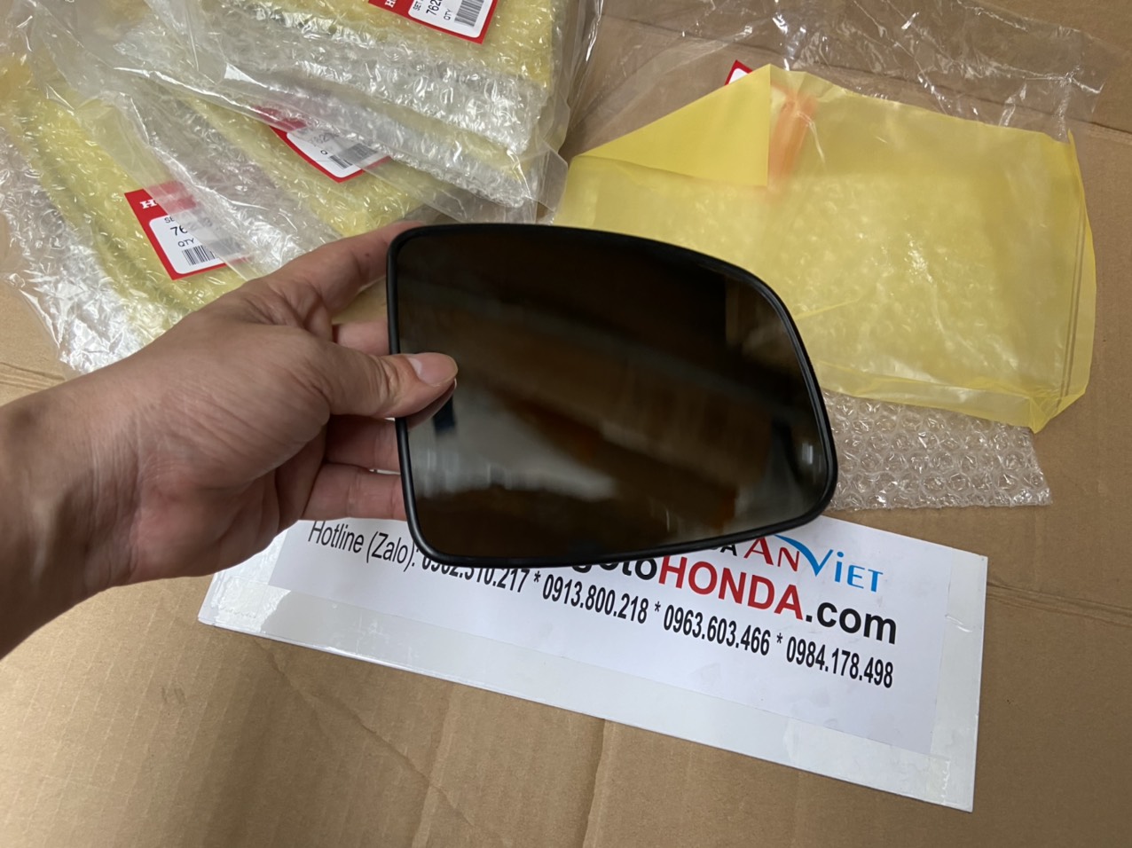 Mặt gương xe Honda BRIO